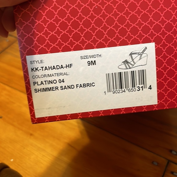 New Kelly and Katie Wedge Heel - Picture 2 of 5